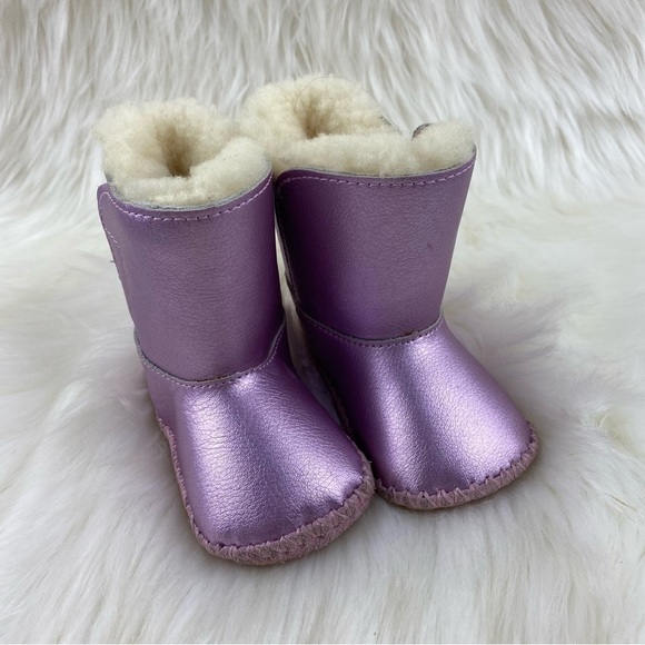 UGG BABY WINTER BOOTS - Picture 1 of 8